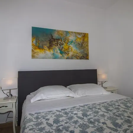 Lägenhet Brand New 1br Near Central Station, Old Town, Beach - 3 Minute Walking