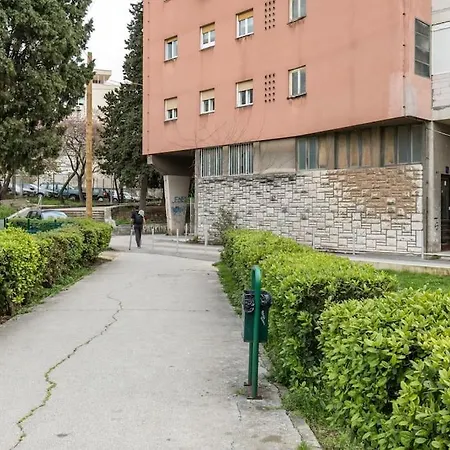 Brand New 1br Near Central Station, Old Town, Beach - 3 Minute Walking Lägenhet