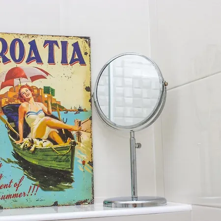 Brand New 1br Near Central Station, Old Town, Beach - 3 Minute Walking Апартаменти *